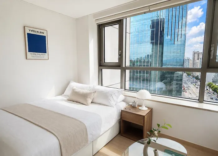 Cheongdam Sky 10 *